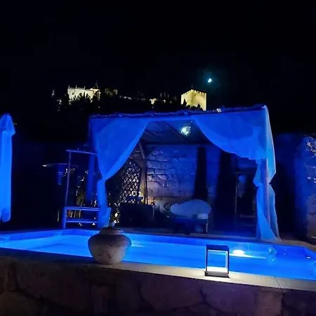 Jardines De Colon Kır Evi Alcalá la Real